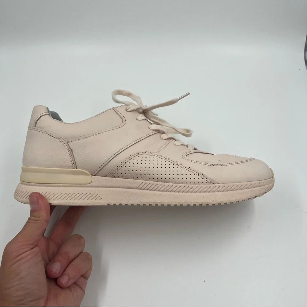 Everlane Tread The Trainer Sneaker Blush (Pale Pink) Men’s 12, Women’s‎ 14